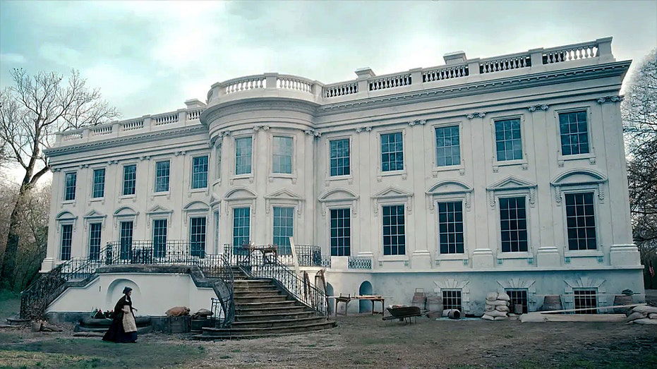 Actor describes 'breathtaking' set in Fox Nation's 'The White House' series showcasing early presidencies