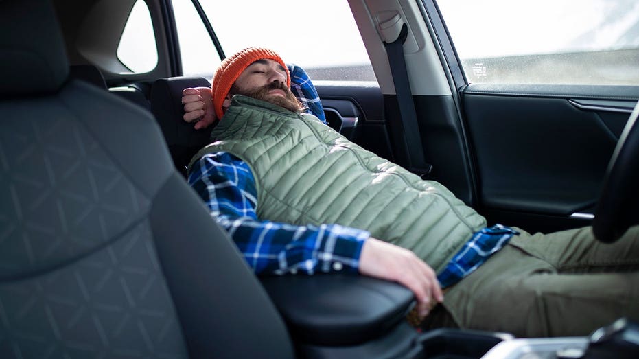 Americans wait overnight for access to free healthcare as costs soar 'out of reach'