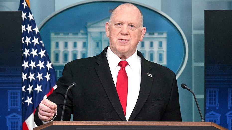 Border czar Tom Homan rips Congress for paid vacation as TSA agents struggle without pay