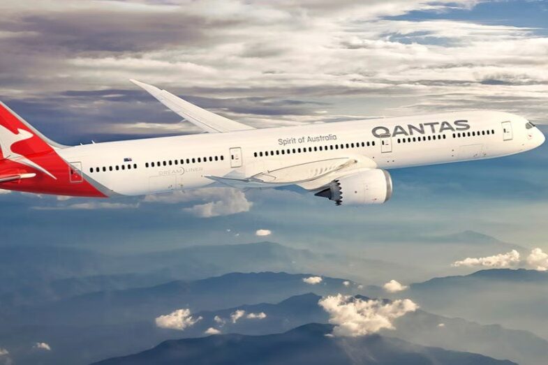 Byron Bay, Gold Coast, Hamilton Island, and Kangaroo Island Headline Qantas' Record Domestic Tourism Sale