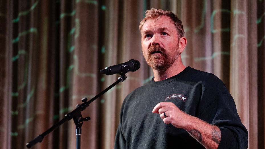 Dem Senate candidate calls to 'shut the White House down,' impeach 2 Supreme Court justices