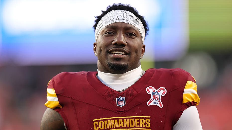 NFL free agent Deebo Samuel unveils leg tattoos featuring Kobe Bryant, Muhammad Ali, others