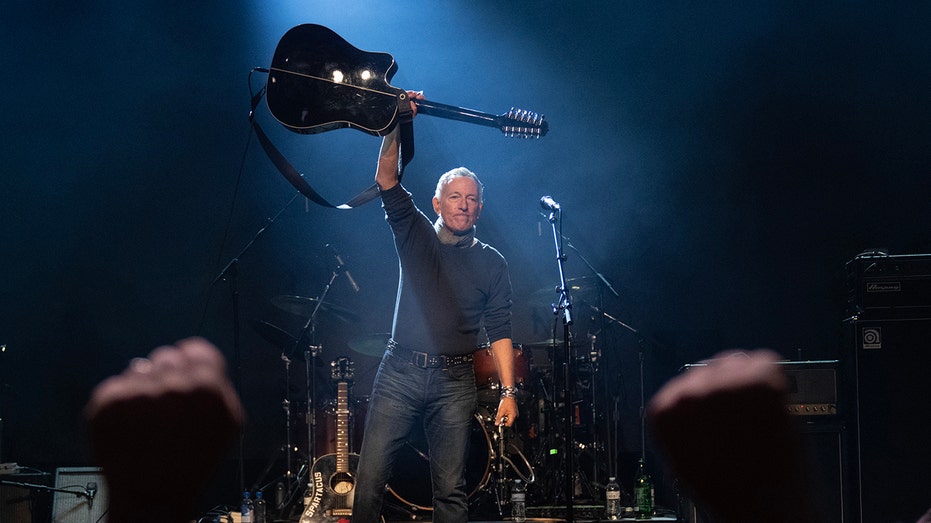 Springsteen, other stars share stage with hardcore leftist groups at music fest