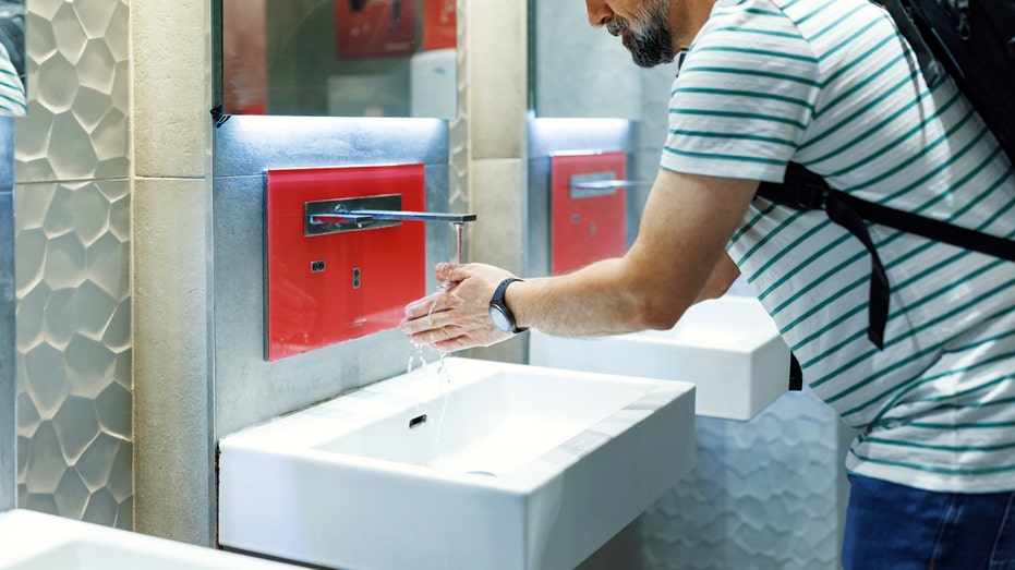 UVA installs tampon dispensers in men's restrooms, students call move 'absurd'