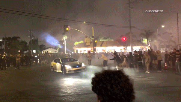 Video shows latest Los Angeles street takeover as mob wreaks havoc, vandalizes occupied city bus