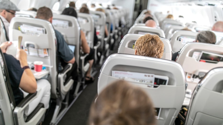 Want to avoid getting sick on a plane this holiday season? Medical expert reveals best seat